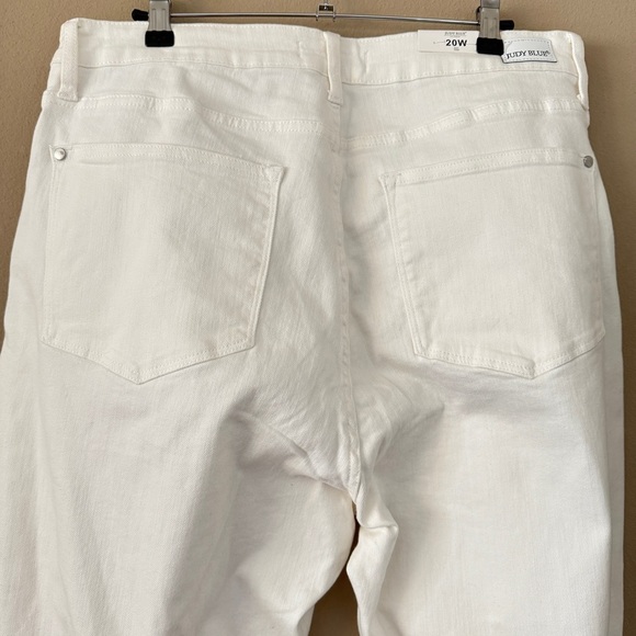 NWT Judy Blue Mid Rise Bootcut White Denim Size 20W - Picture 9 of 14